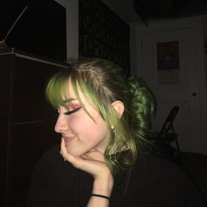 Meet your Posher, Ashlee